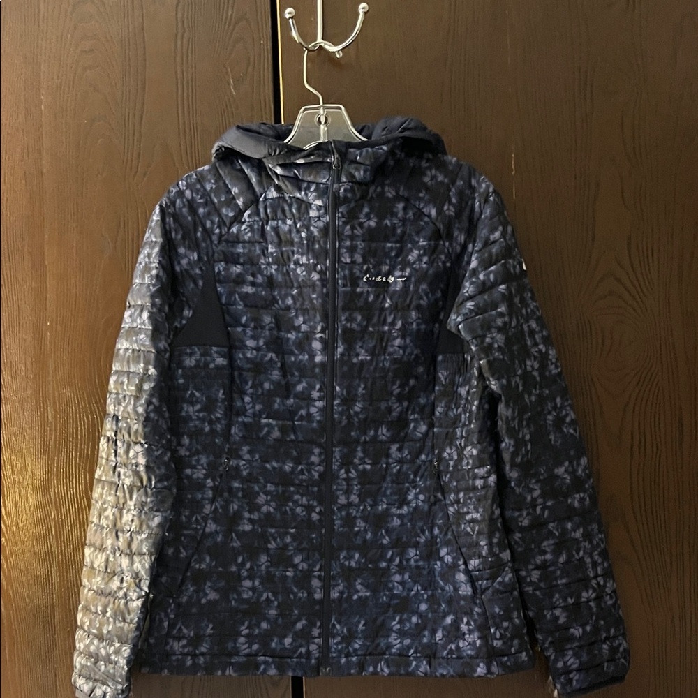 Eddie Bauer quilted, hooded jacket. Size Medium. Blue and black.